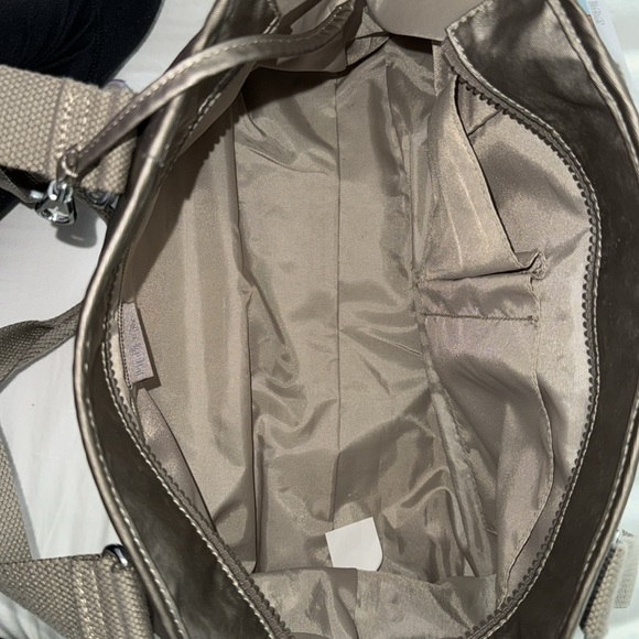 Iconic Kipling bag - Picture 6 of 6